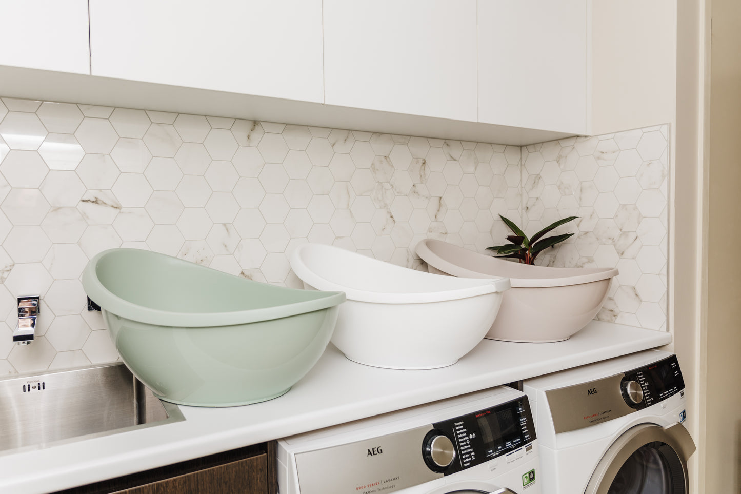 BUBBLE Cuddle Bath with Bath Seat (Baby Bath Tub)| Nursery & Baby Gear