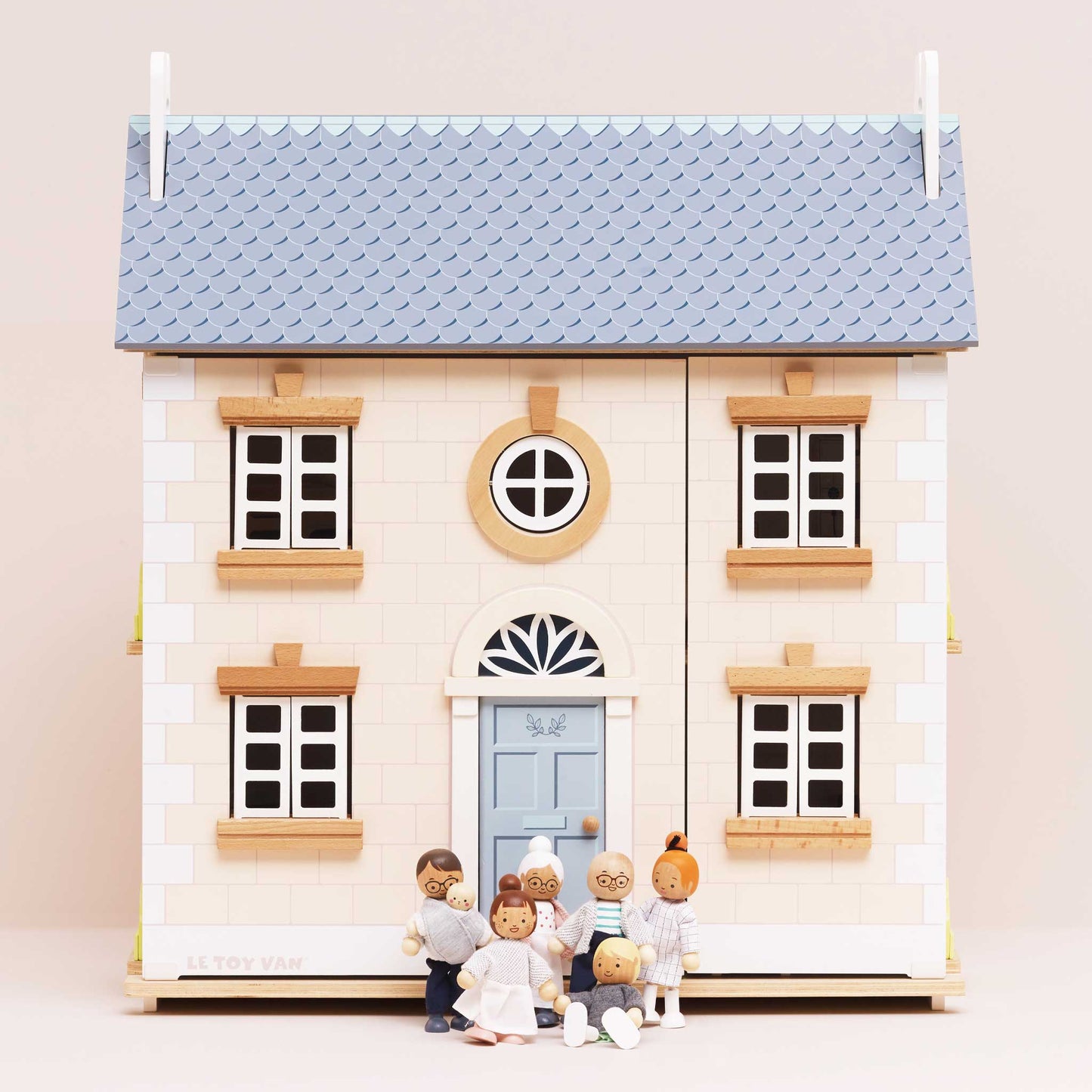 [Pre-Order] Le Toy Van Wooden Dolls House Family | Wooden Toy
