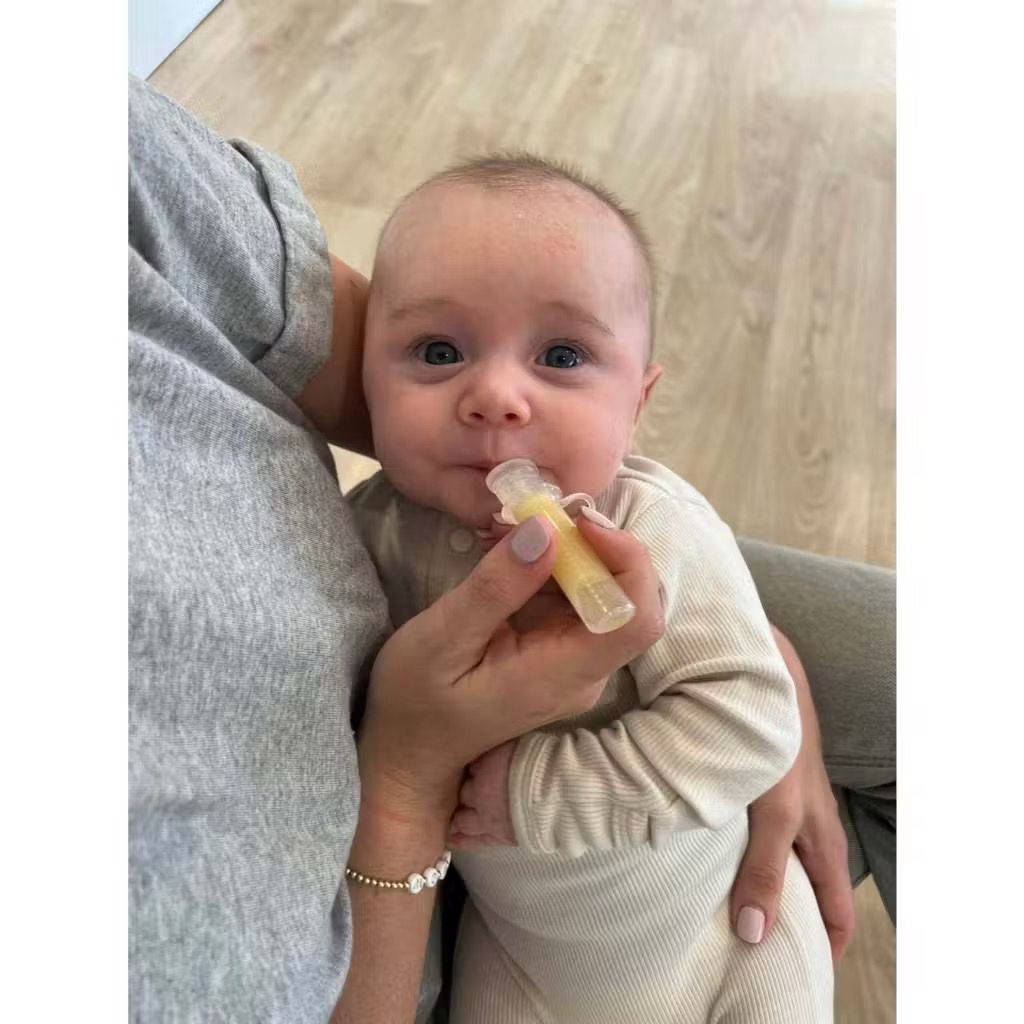 HAAKAA Silicone Colostrum Collector Set (4ml) | Breastfeeding